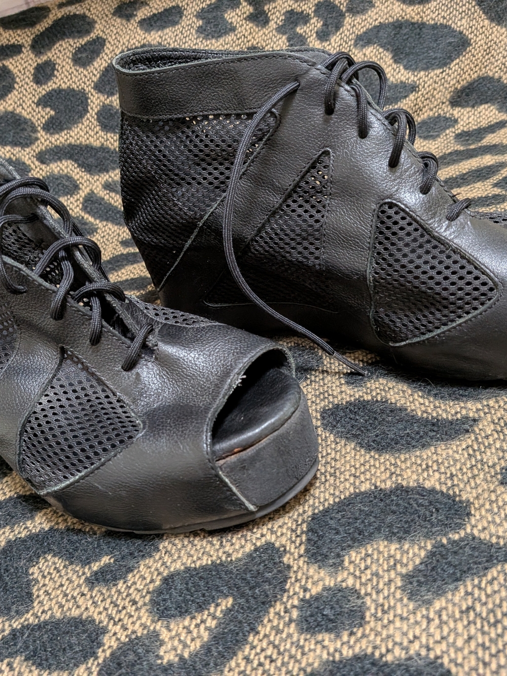 Women's Puma Black Open-Toe Lace-Up Mesh & Leather Sandals